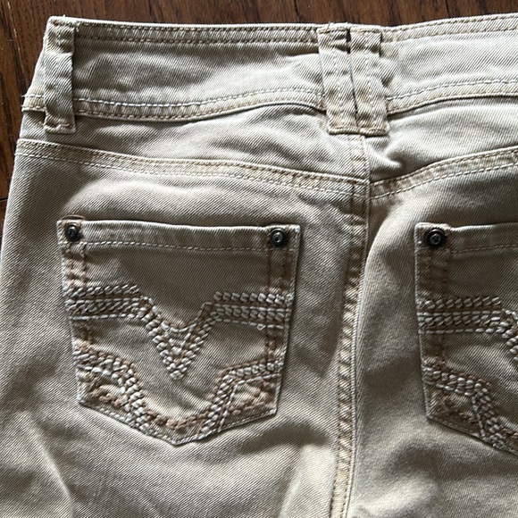 Cache Tan Embroidered Jeans - Size 0 - Picture 5 of 6